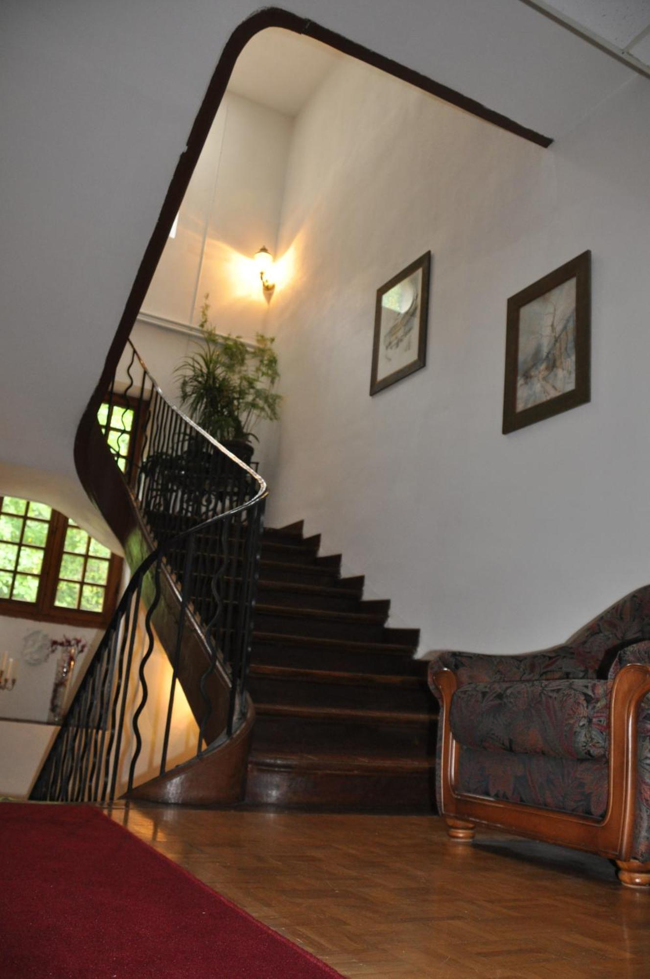 Logis Hostellerie Du Grand Duc Hotel Restaurant Gincla Zewnętrze zdjęcie