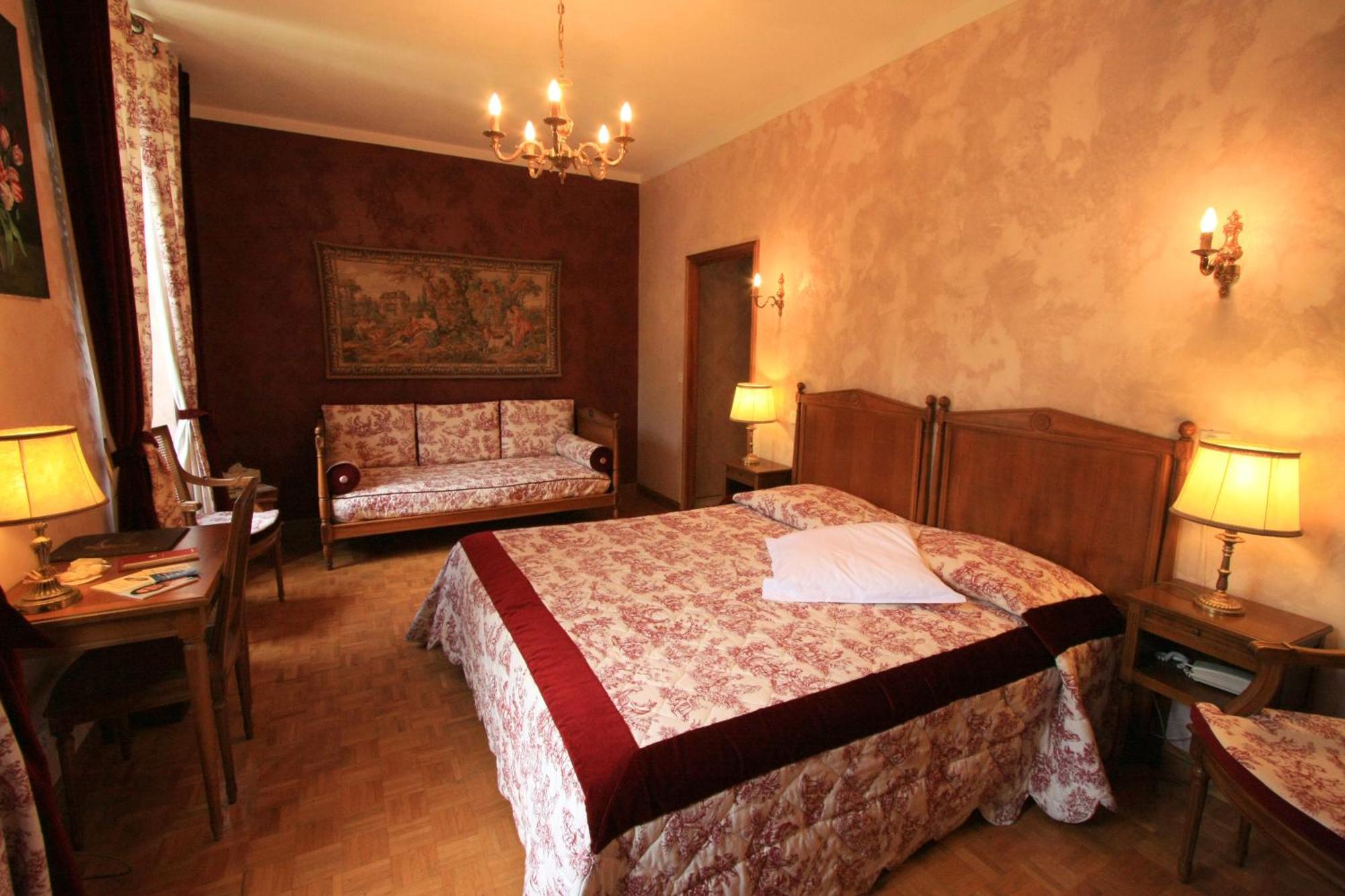 Logis Hostellerie Du Grand Duc Hotel Restaurant Gincla Pokój zdjęcie
