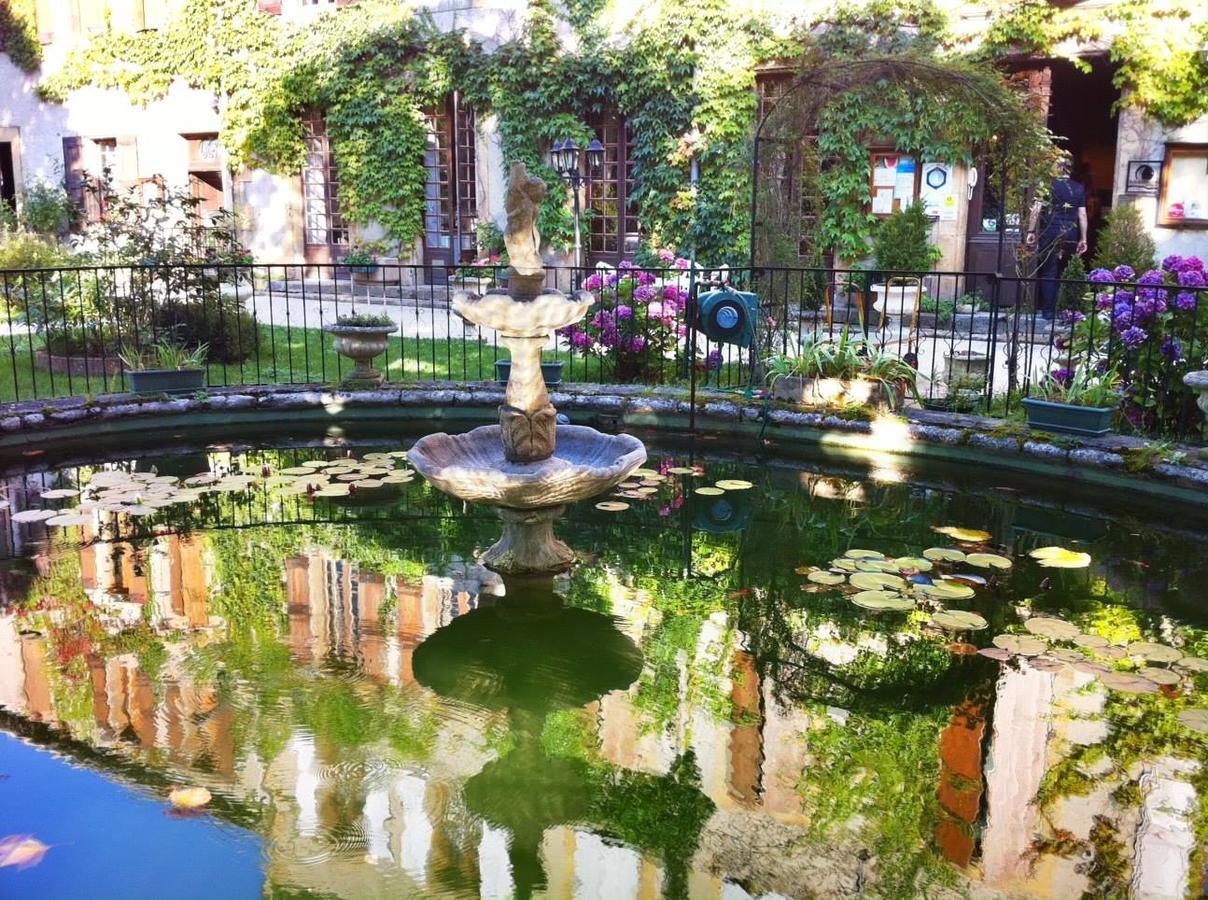 Logis Hostellerie Du Grand Duc Hotel Restaurant Gincla Zewnętrze zdjęcie