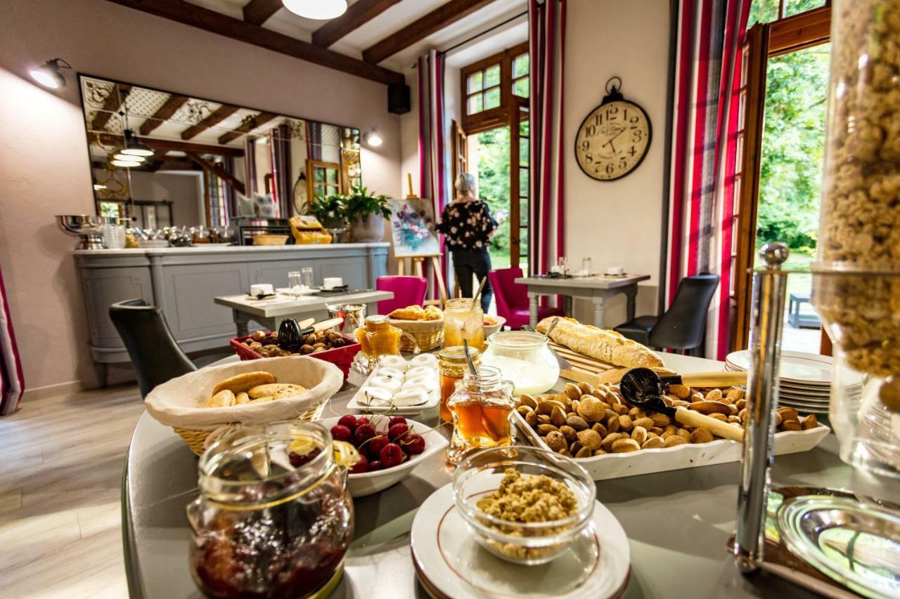 Logis Hostellerie Du Grand Duc Hotel Restaurant Gincla Zewnętrze zdjęcie