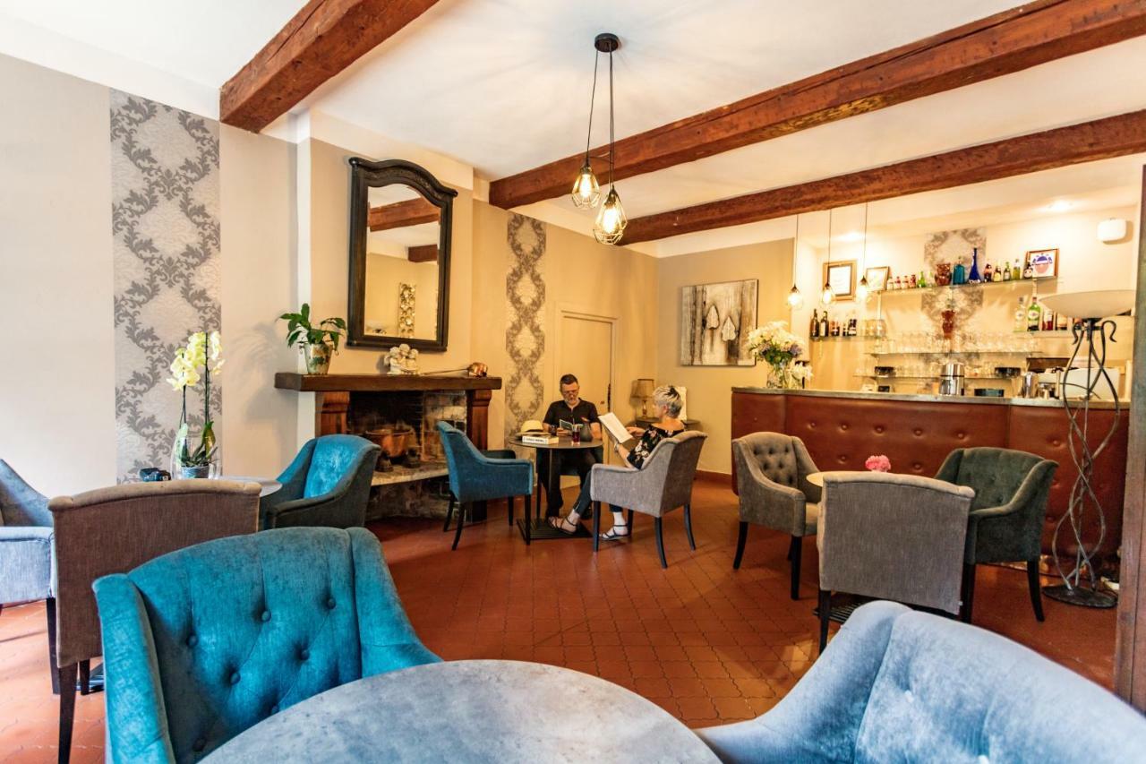 Logis Hostellerie Du Grand Duc Hotel Restaurant Gincla Zewnętrze zdjęcie