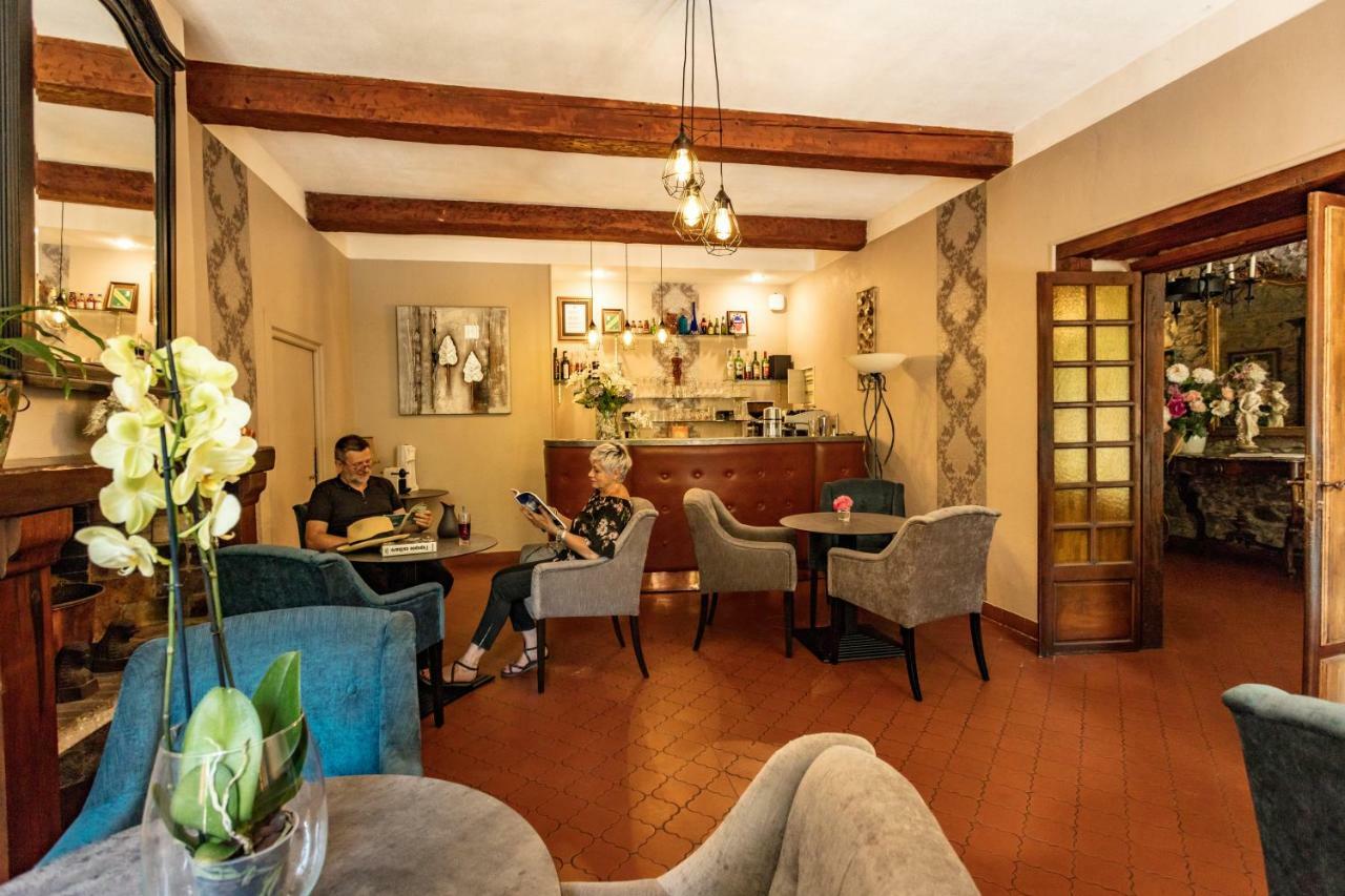 Logis Hostellerie Du Grand Duc Hotel Restaurant Gincla Zewnętrze zdjęcie