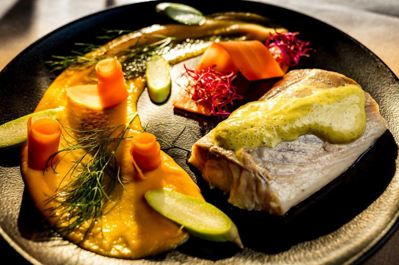 Logis Hostellerie Du Grand Duc Hotel Restaurant Gincla Zewnętrze zdjęcie